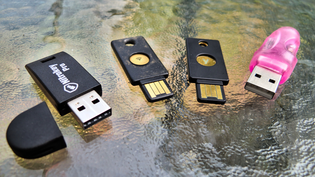 [Four keycards]