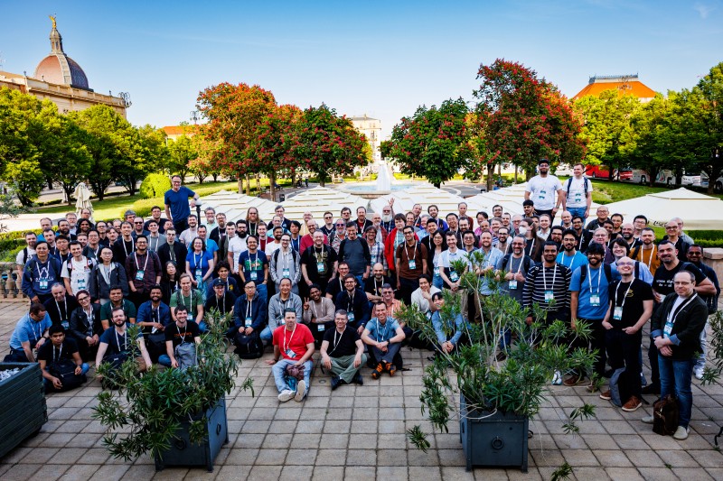 [Group photo]