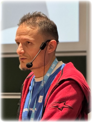 [Marco Martin]