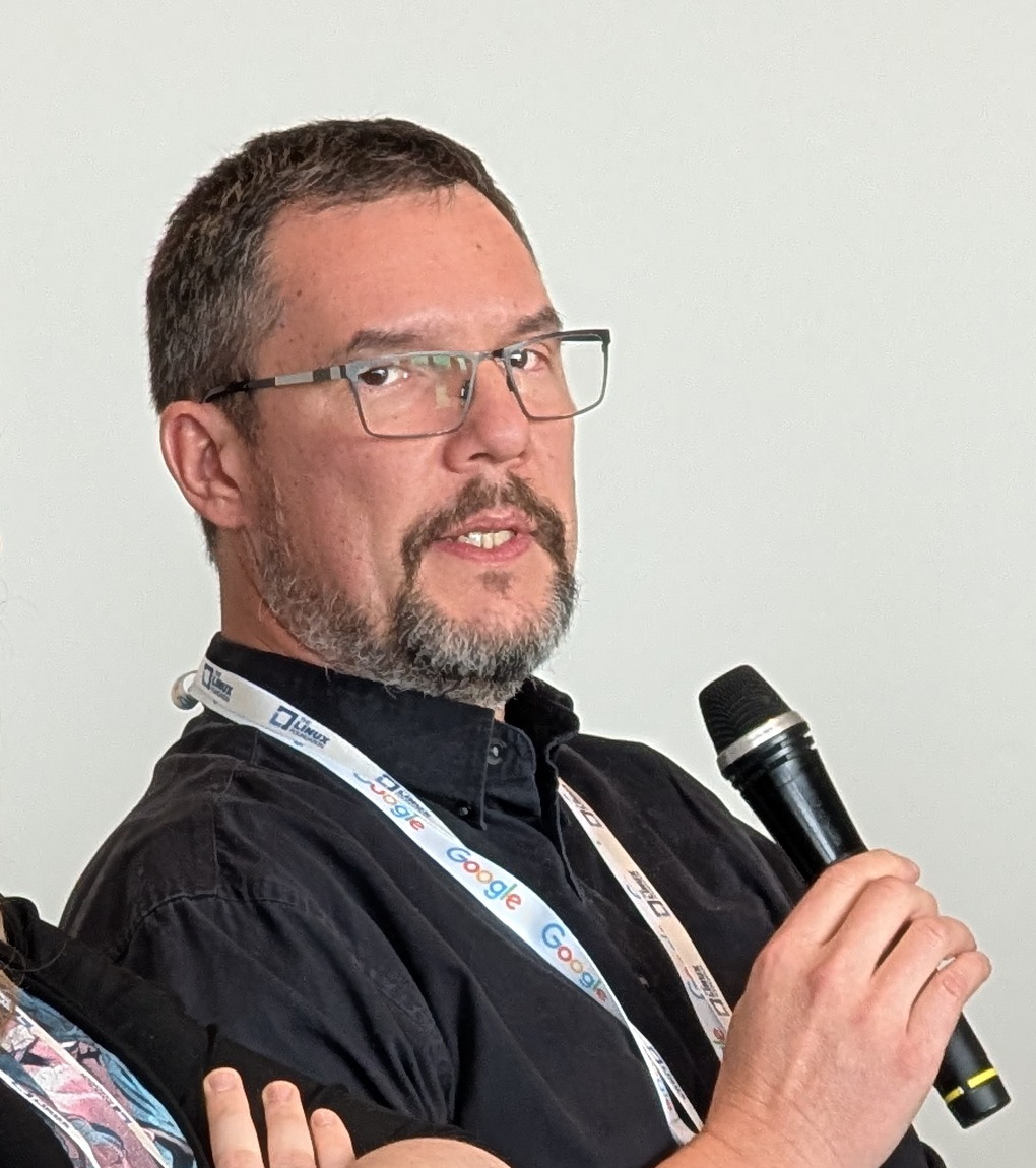 [Konstantin
Ryabitsev]